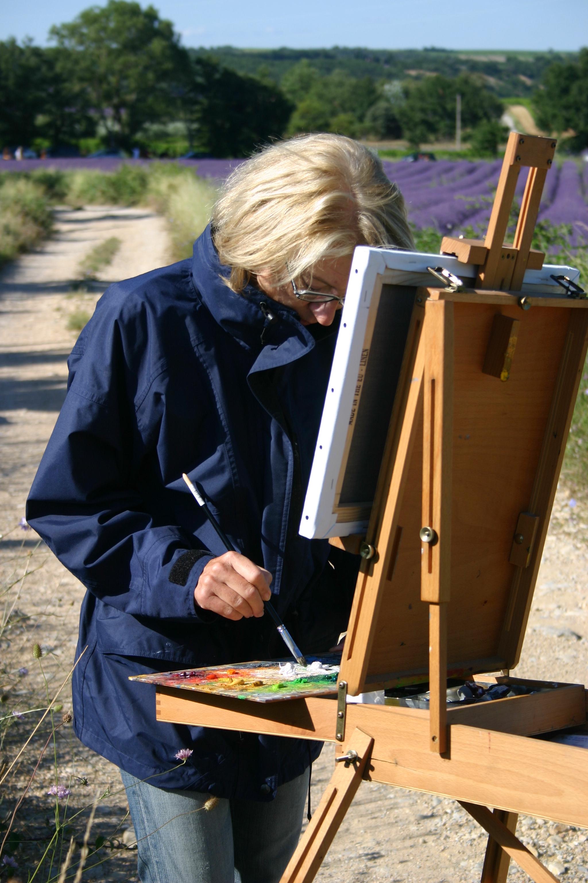 Beate Heussel Painting in a lavender field
